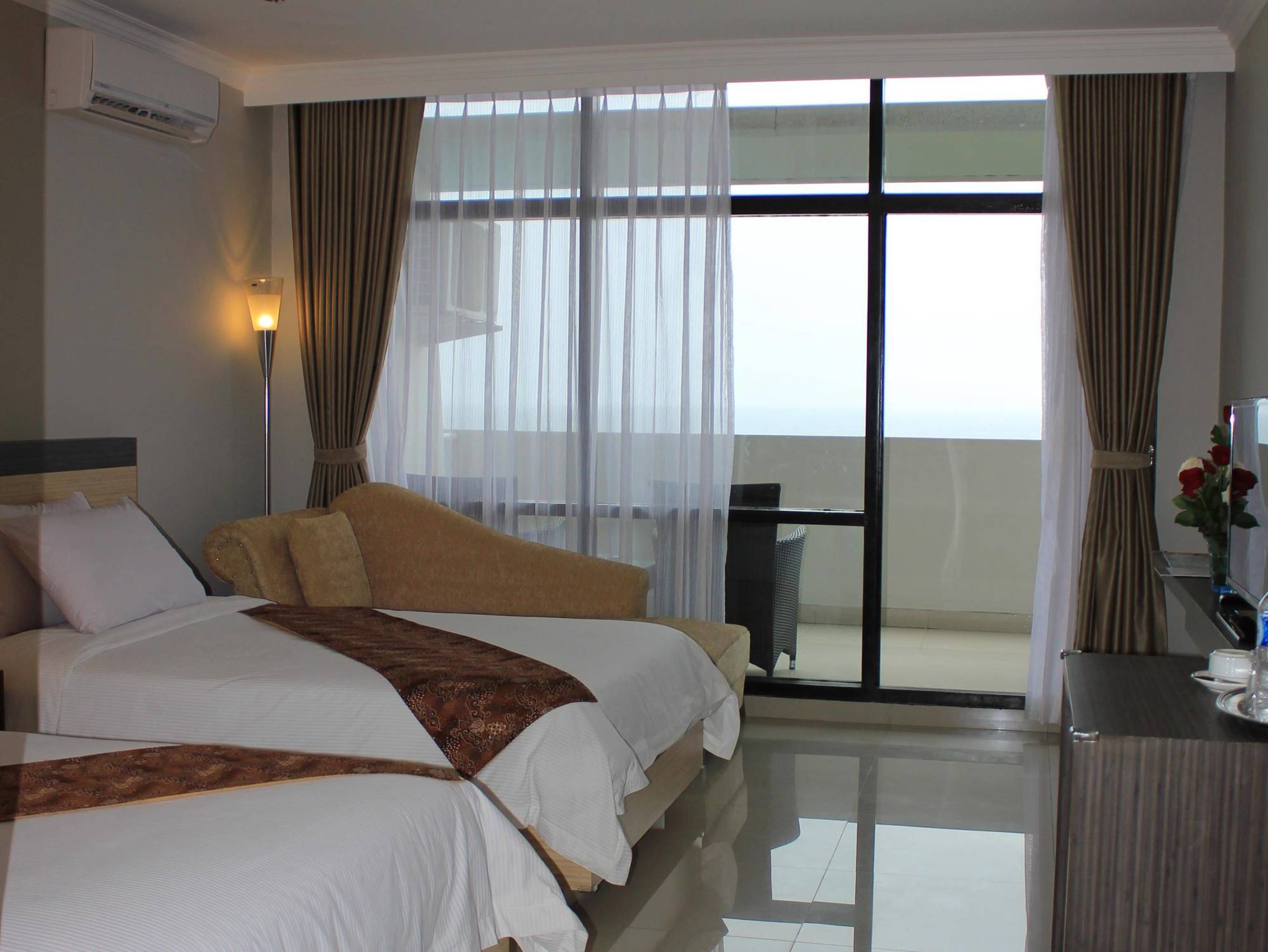 Grand Inna Samudra Beach Cimaja Ngoại thất bức ảnh